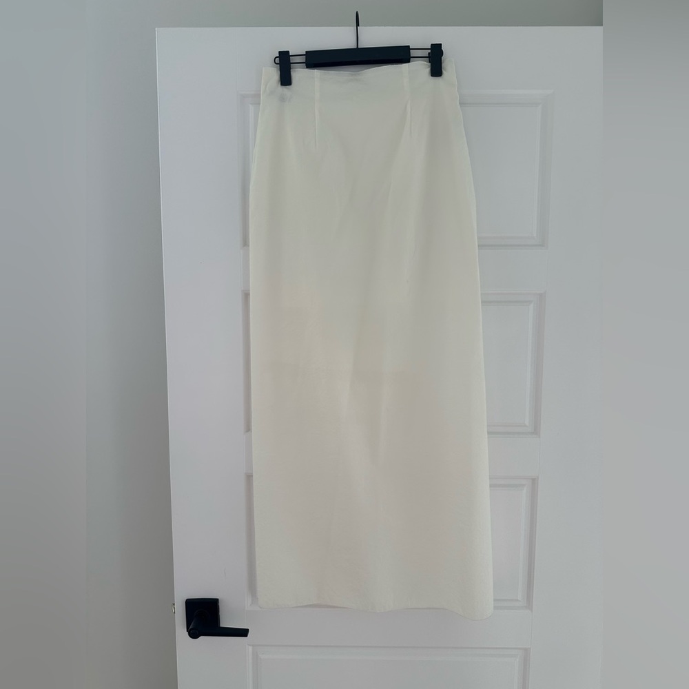Elegant Cream Maxi Skirt